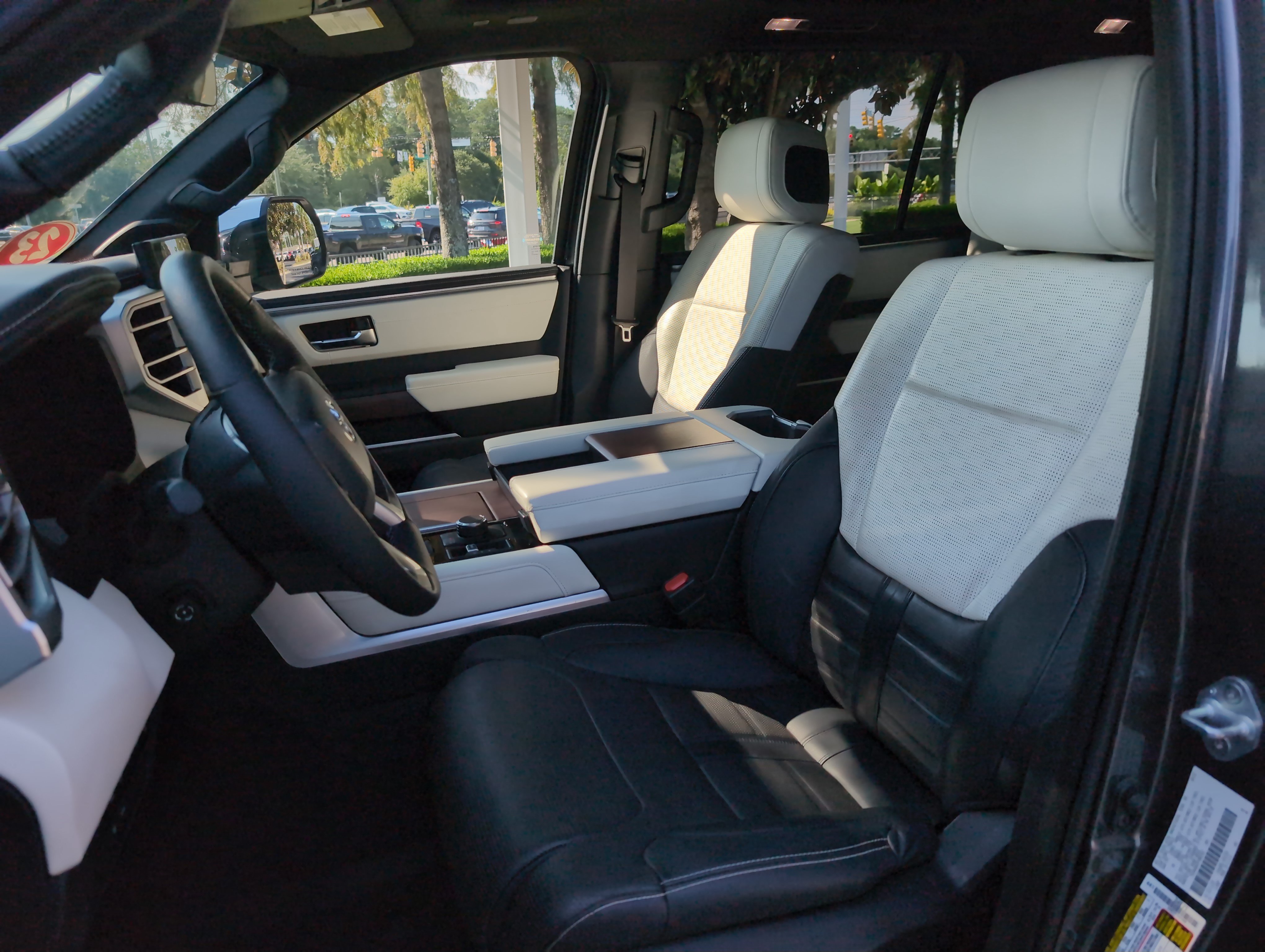 Used 2023 Toyota Sequoia Capstone AWD/4WD image 16