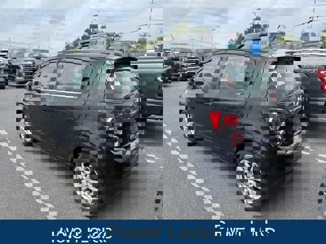 Used 2015 Chevrolet Sonic LT w/ Fun and Sun Package image 8