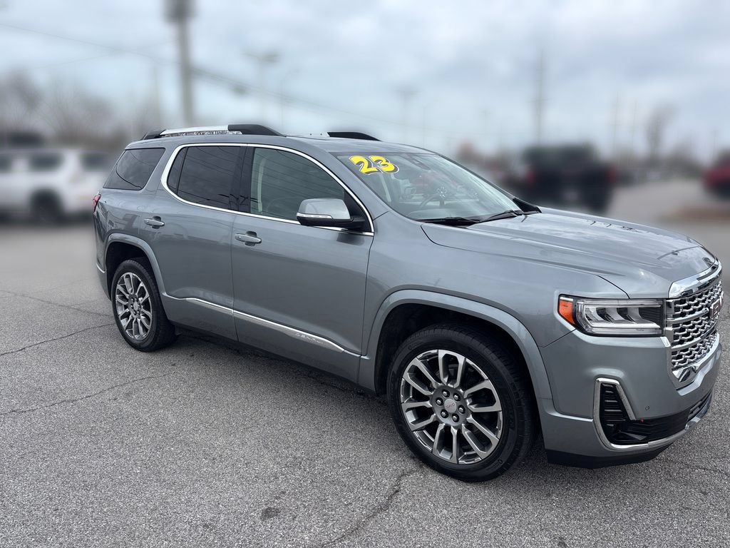 Used 2023 GMC Acadia Denali w/ Denali Ultimate Package AWD/4WD image 11