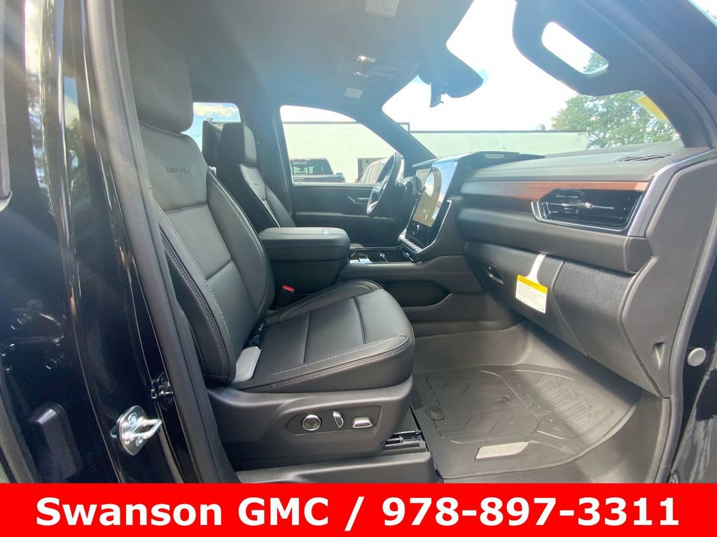 New 2025 GMC Yukon Denali w/ Denali Reserve Package image 30