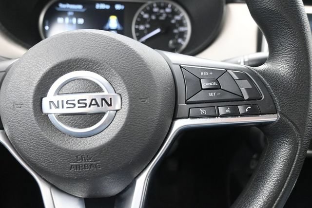 Used 2020 Nissan Versa SV FWD image 26