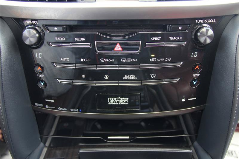 Used 2018 Lexus LX 570 4WD w/ Luxury Package image 40