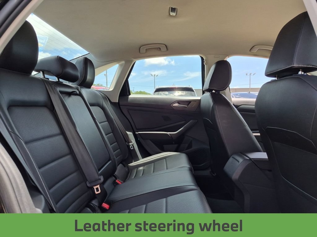 Used 2024 Volkswagen Jetta SE FWD image 34