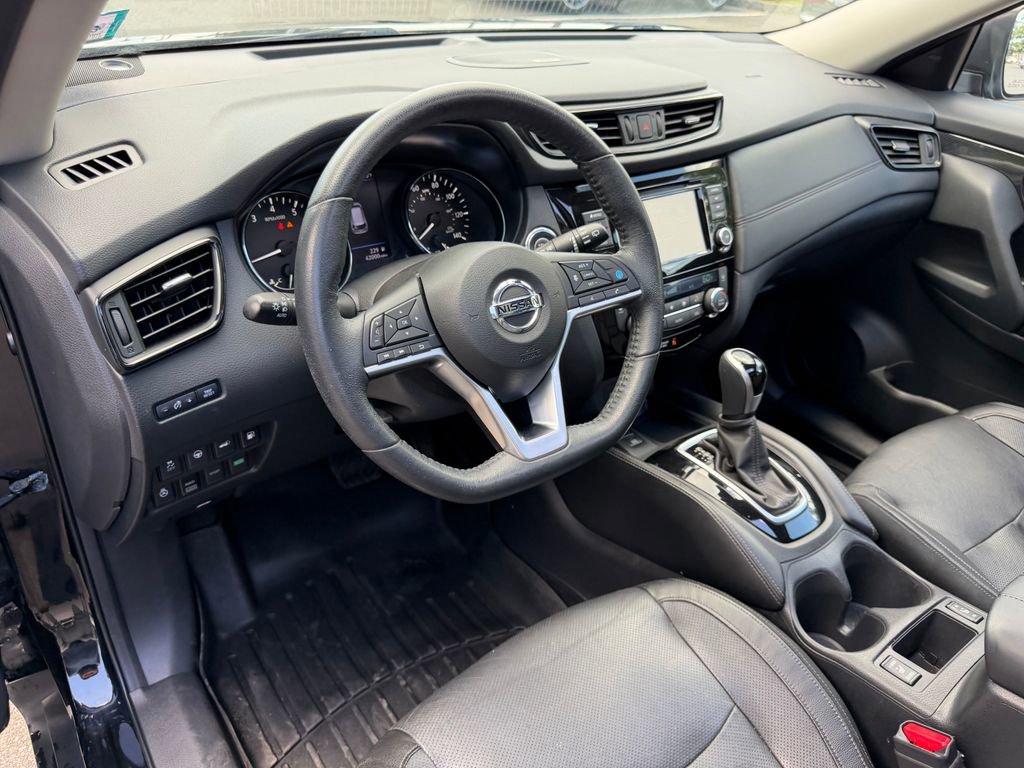 Used 2019 Nissan Rogue SL w/ Premium Package AWD/4WD image 14