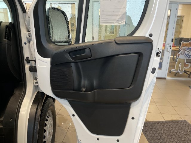Used 2024 RAM ProMaster 2500 w/ Convenience Group FWD image 35