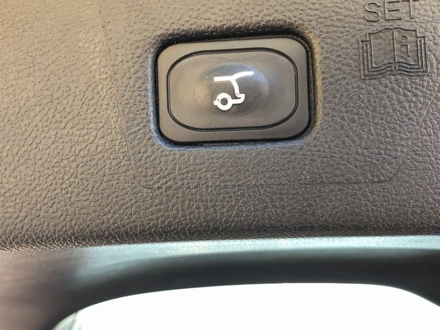 Used 2024 Ford Edge Titanium image 29