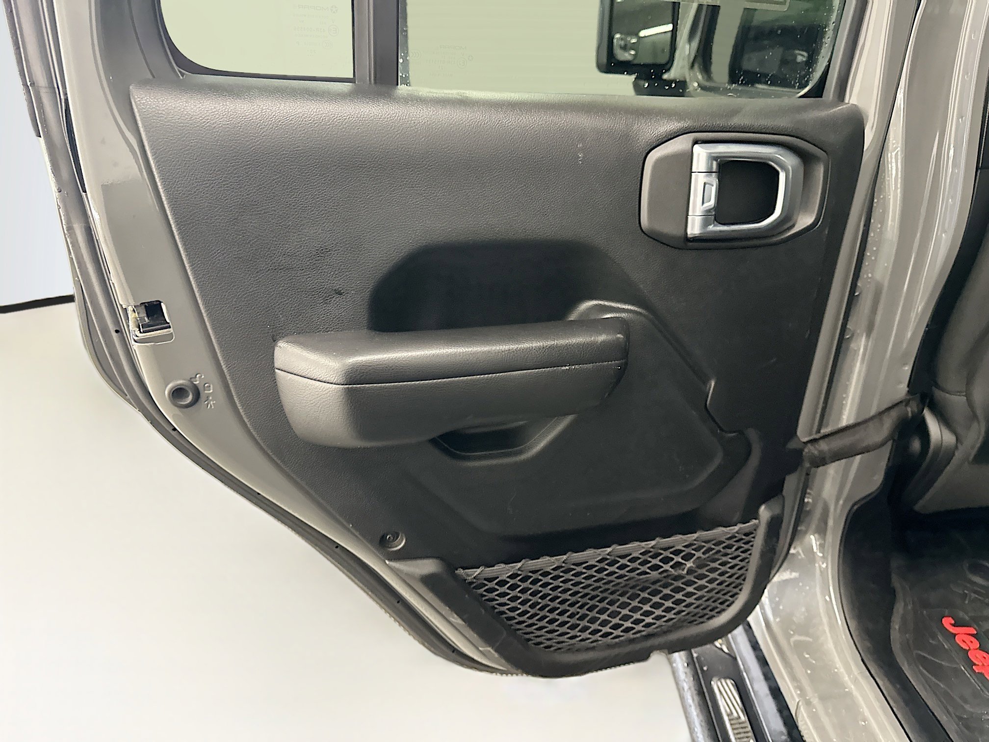 Used 2021 Jeep Gladiator Mojave w/ Cold Weather Group image 26