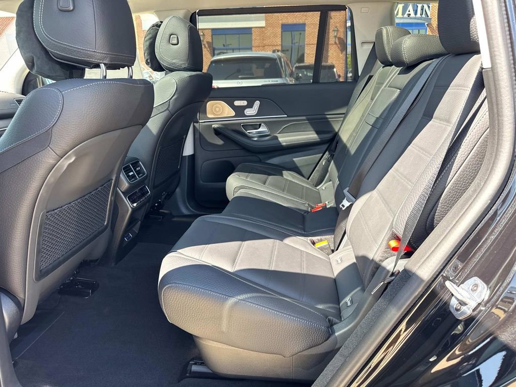 New 2026 Mercedes-Benz GLS 450 4MATIC image 13