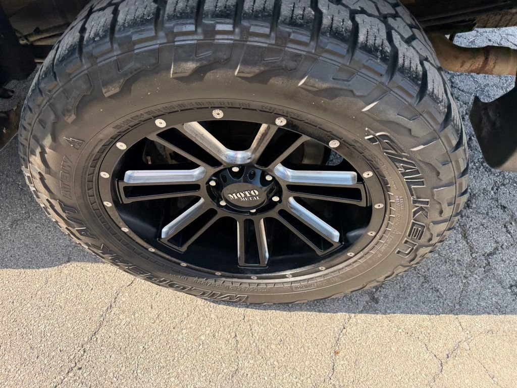 Used 2018 Chevrolet Silverado 1500 LT w/ Texas Edition AWD/4WD image 10