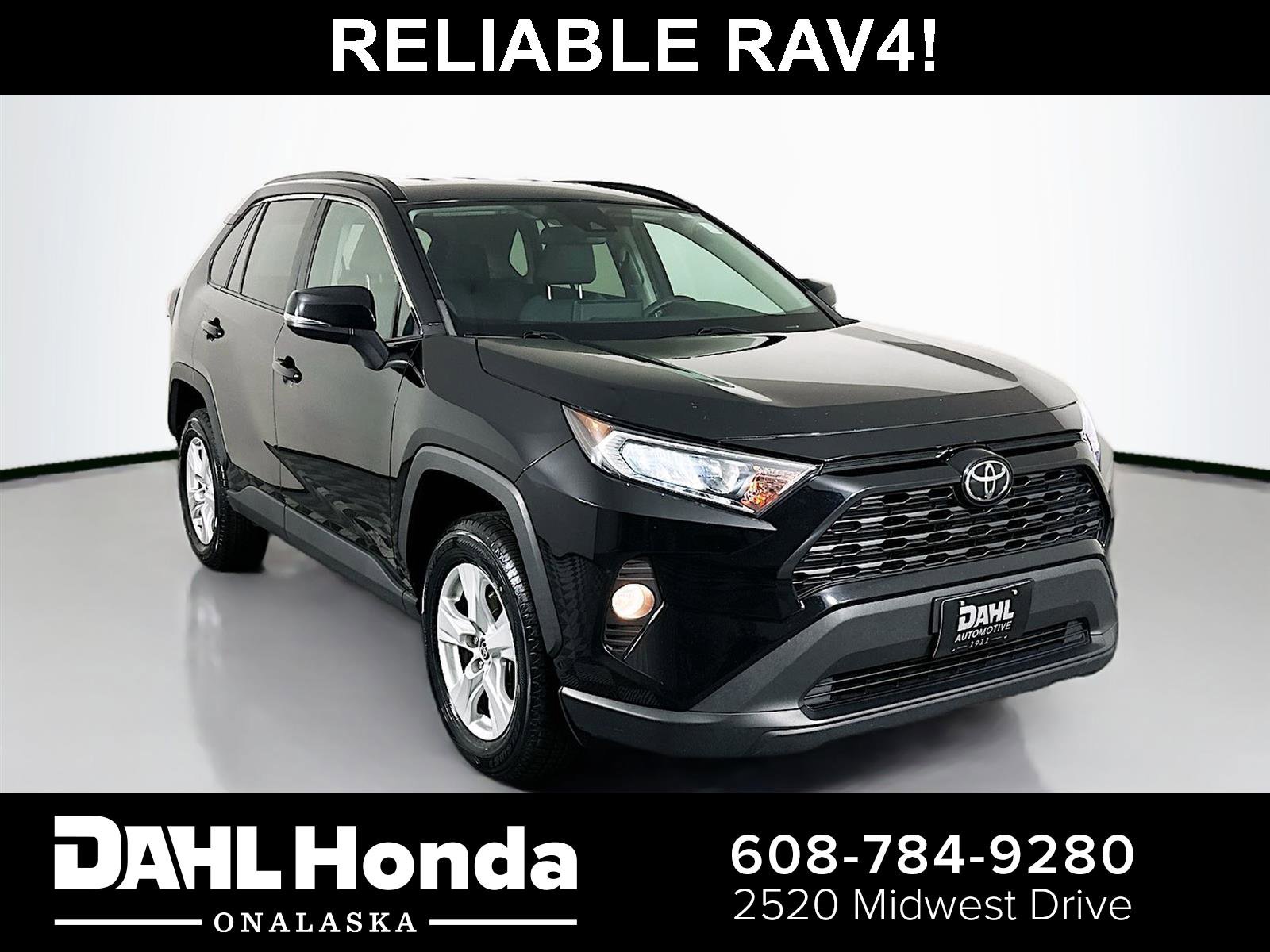 Used 2021 Toyota RAV4 XLE AWD/4WD image 1