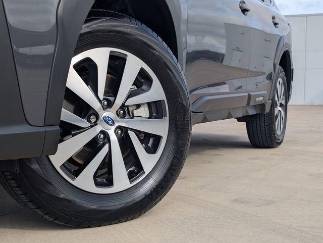 Certified 2025 Subaru Outback Premium w/ Popular Package #1A image 2