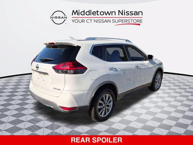Used 2017 Nissan Rogue SV AWD/4WD image 3