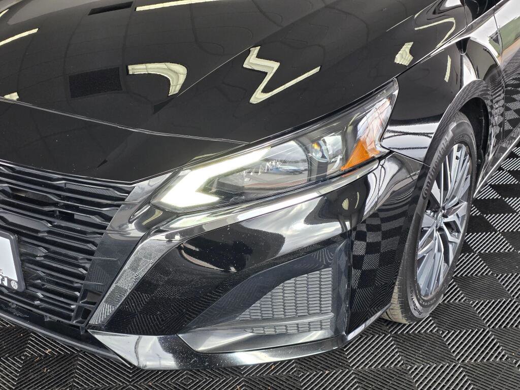Used 2023 Nissan Altima 2.5 SV FWD image 10