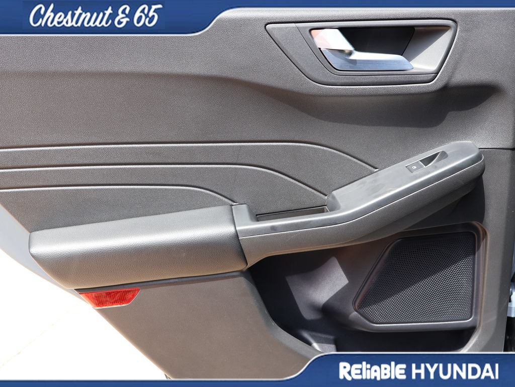 Used 2024 Ford Escape ST-Line w/ Tech Pack #1 FWD image 18