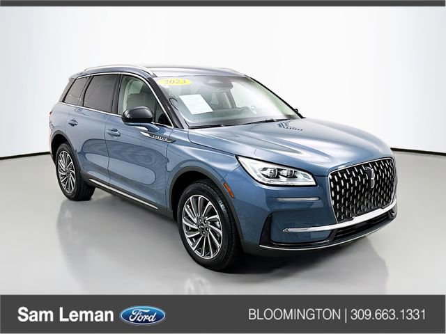 Used 2023 Lincoln Corsair Reserve image 1