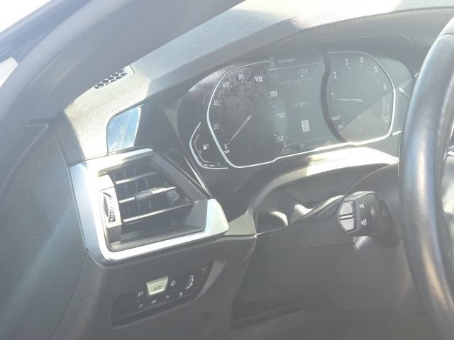 Used 2022 BMW 230i Coupe w/ Convenience Package RWD image 16