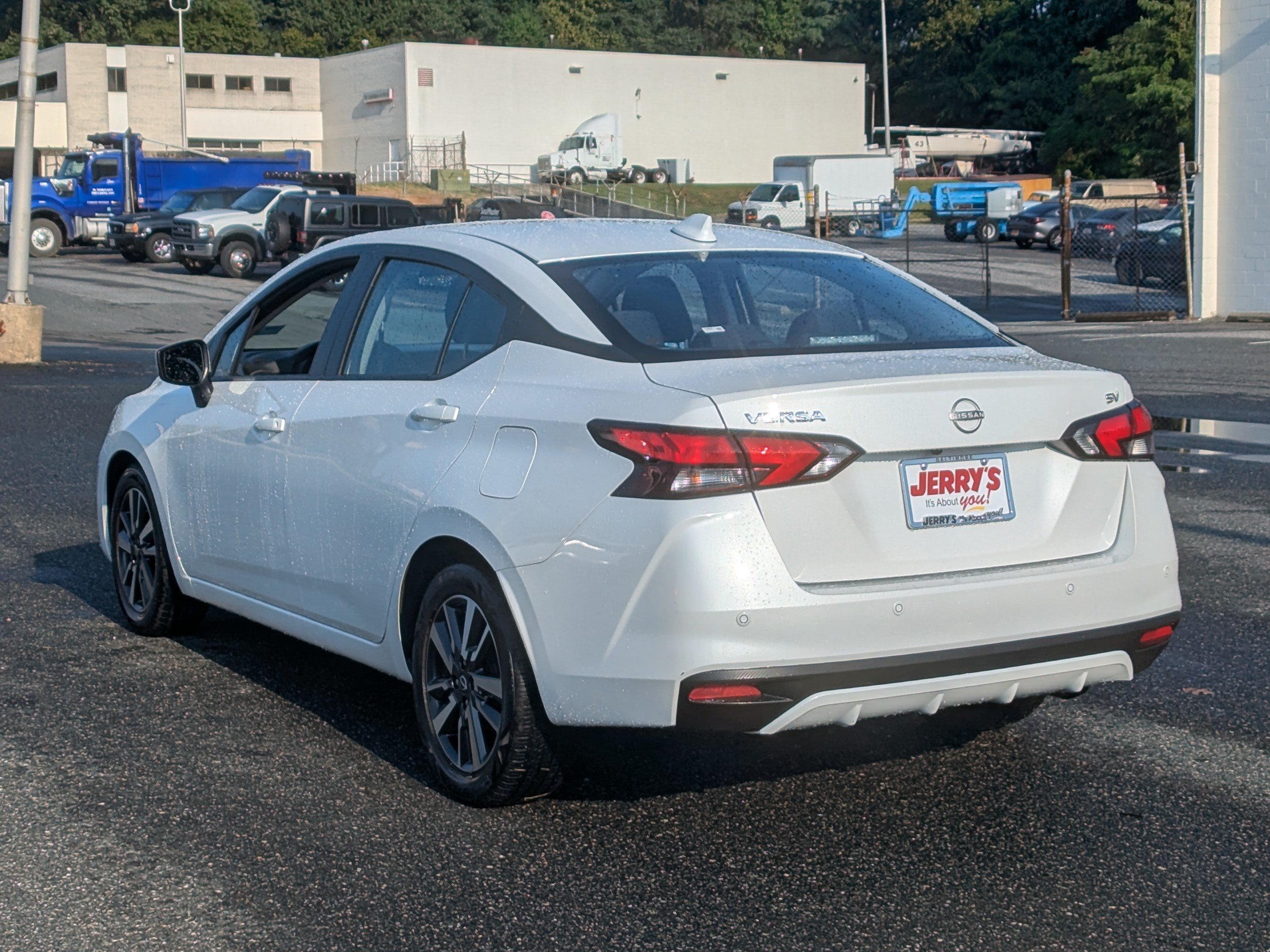 Used 2024 Nissan Versa SV FWD image 6