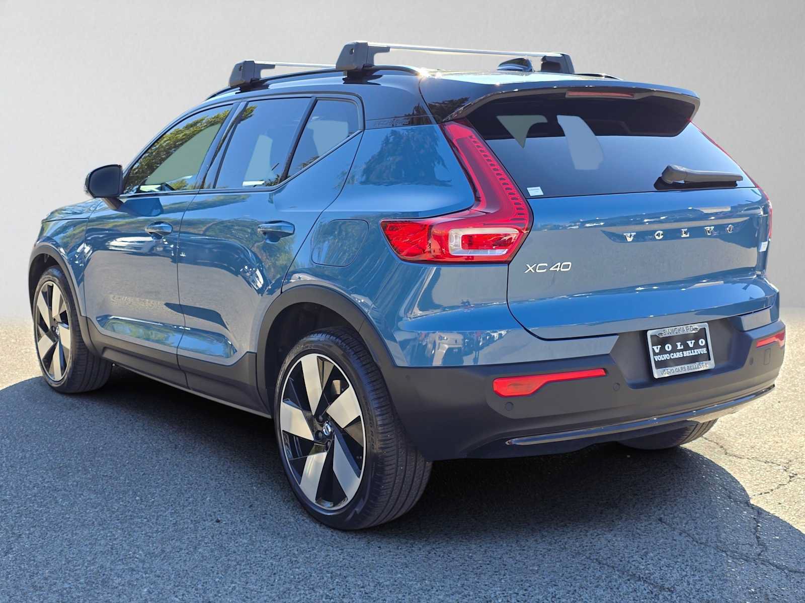 Certified 2023 Volvo XC40 Recharge Plus w/ Protection Package Premier AWD/4WD image 6