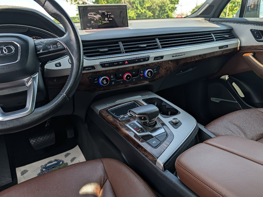 Used 2018 Audi Q7 2.0T Premium Plus AWD/4WD image 25