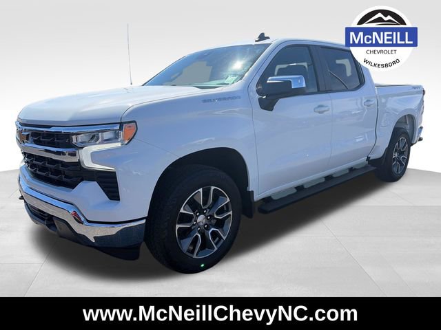Used 2024 Chevrolet Silverado 1500 LT AWD/4WD image 3