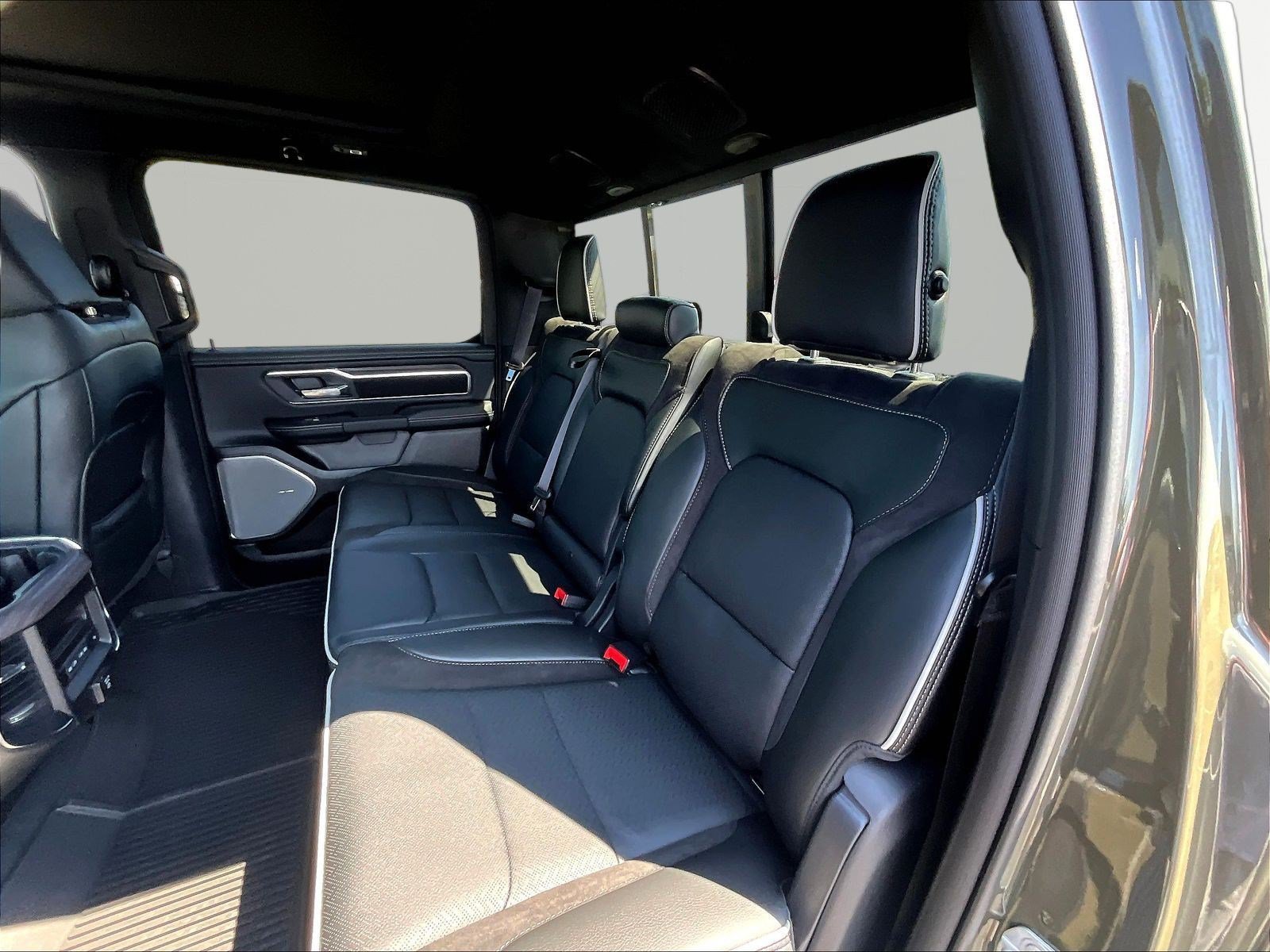 New 2027 RAM 1500 Laramie w/ Night Edition AWD/4WD image 18