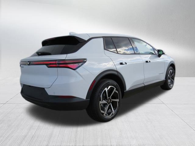 New 2026 Chevrolet Equinox EV LT image 6