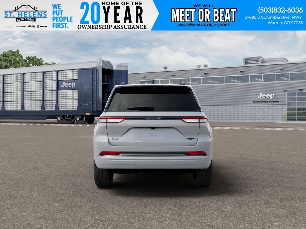 New 2026 Jeep Grand Cherokee Summit w/ Obsidian Package image 9