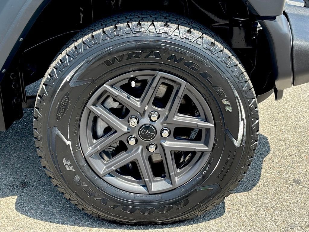 Used 2024 Jeep Wrangler Unlimited Sport AWD/4WD image 28