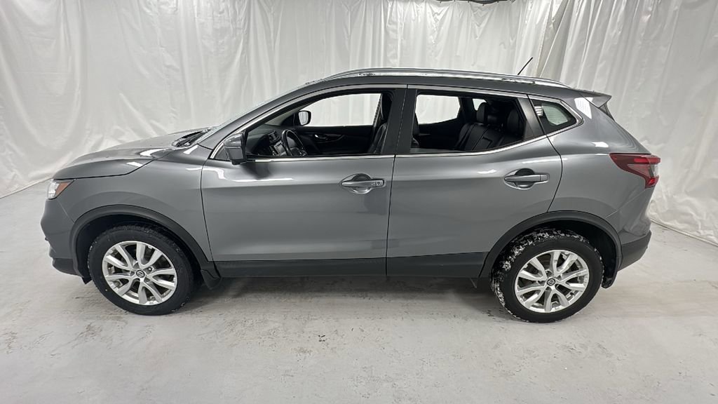 Used 2021 Nissan Rogue Sport SV w/ Technology Package image 6