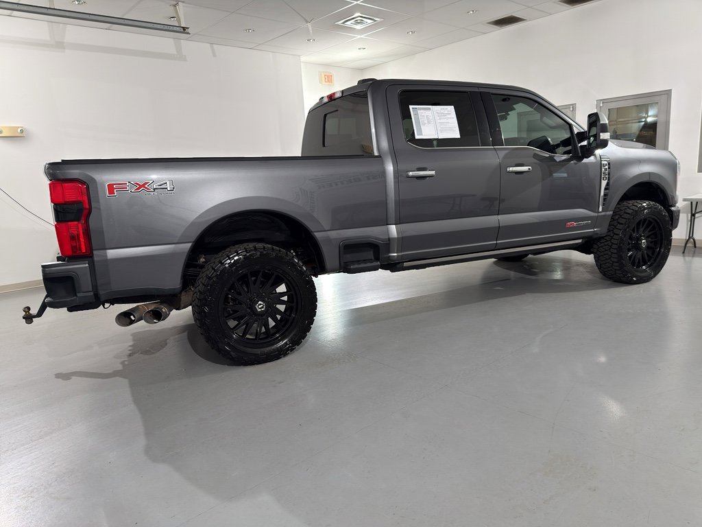 Used 2023 Ford F350 Platinum image 10