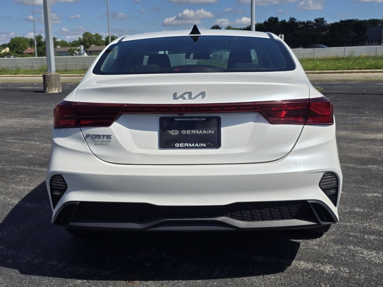 Used 2023 Kia Forte LXS w/ LXS Technology Package FWD image 12