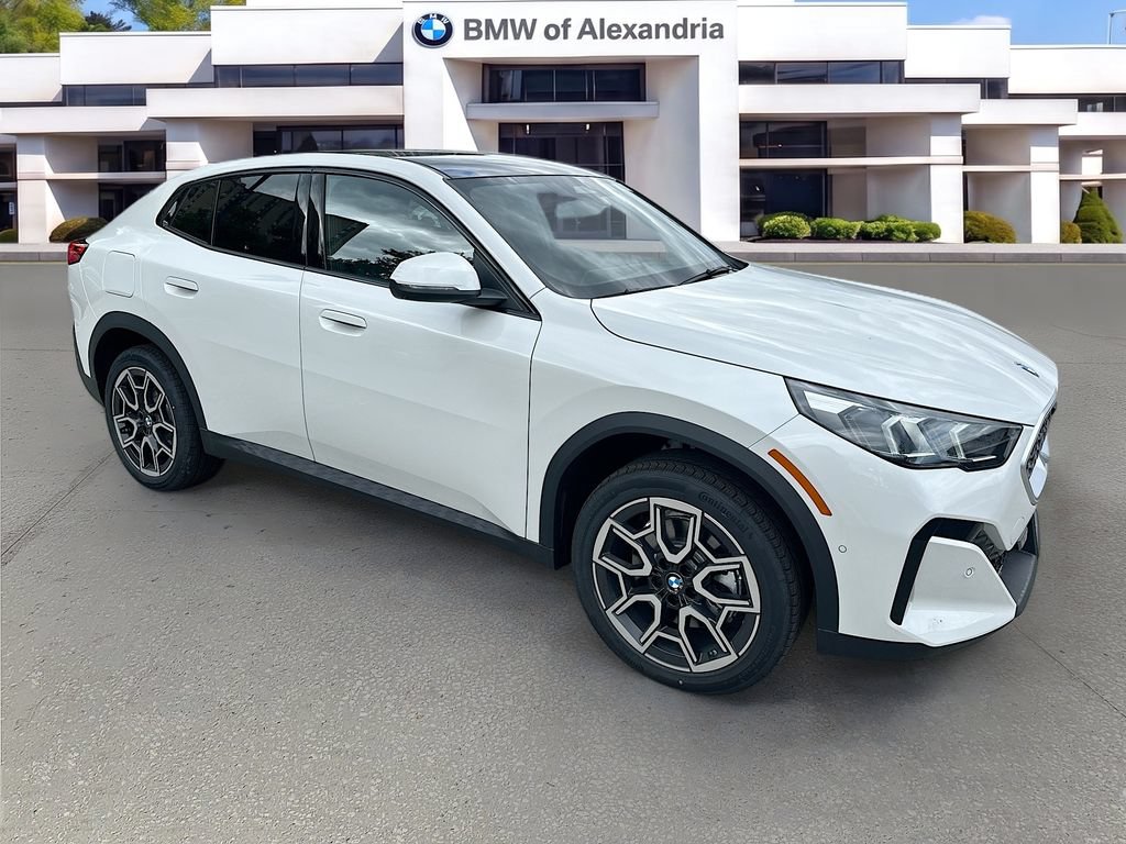 New 2026 BMW X2 xDrive28i w/ Technology Package AWD/4WD image 3