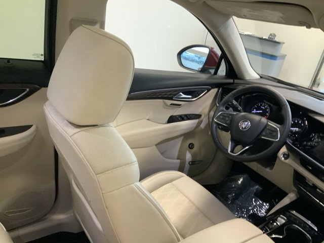 Used 2023 Buick Envision Avenir image 36