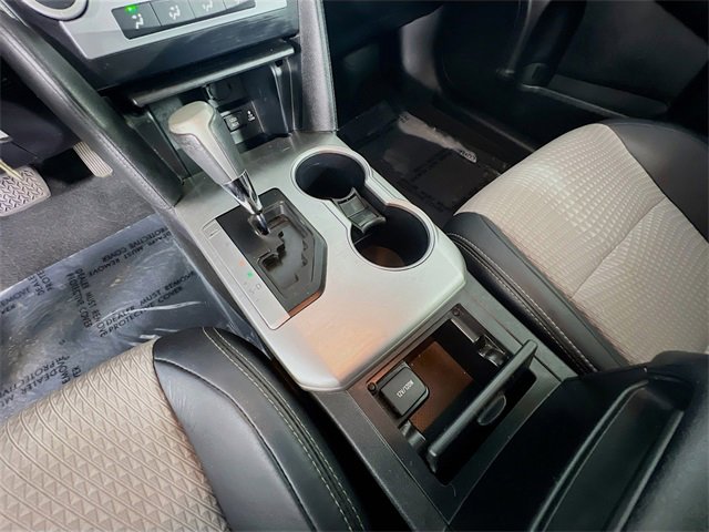Used 2013 Toyota Camry SE image 23