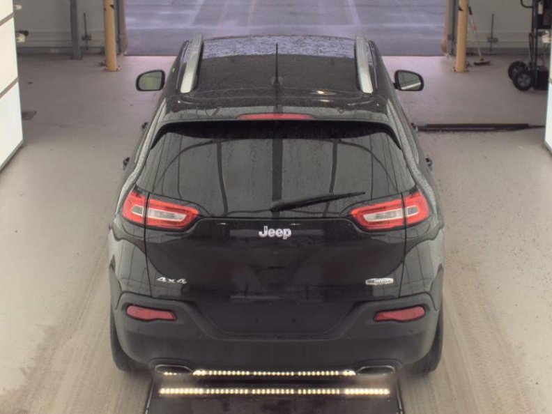 Used 2016 Jeep Cherokee Latitude w/ Safety/Convenience Group image 4