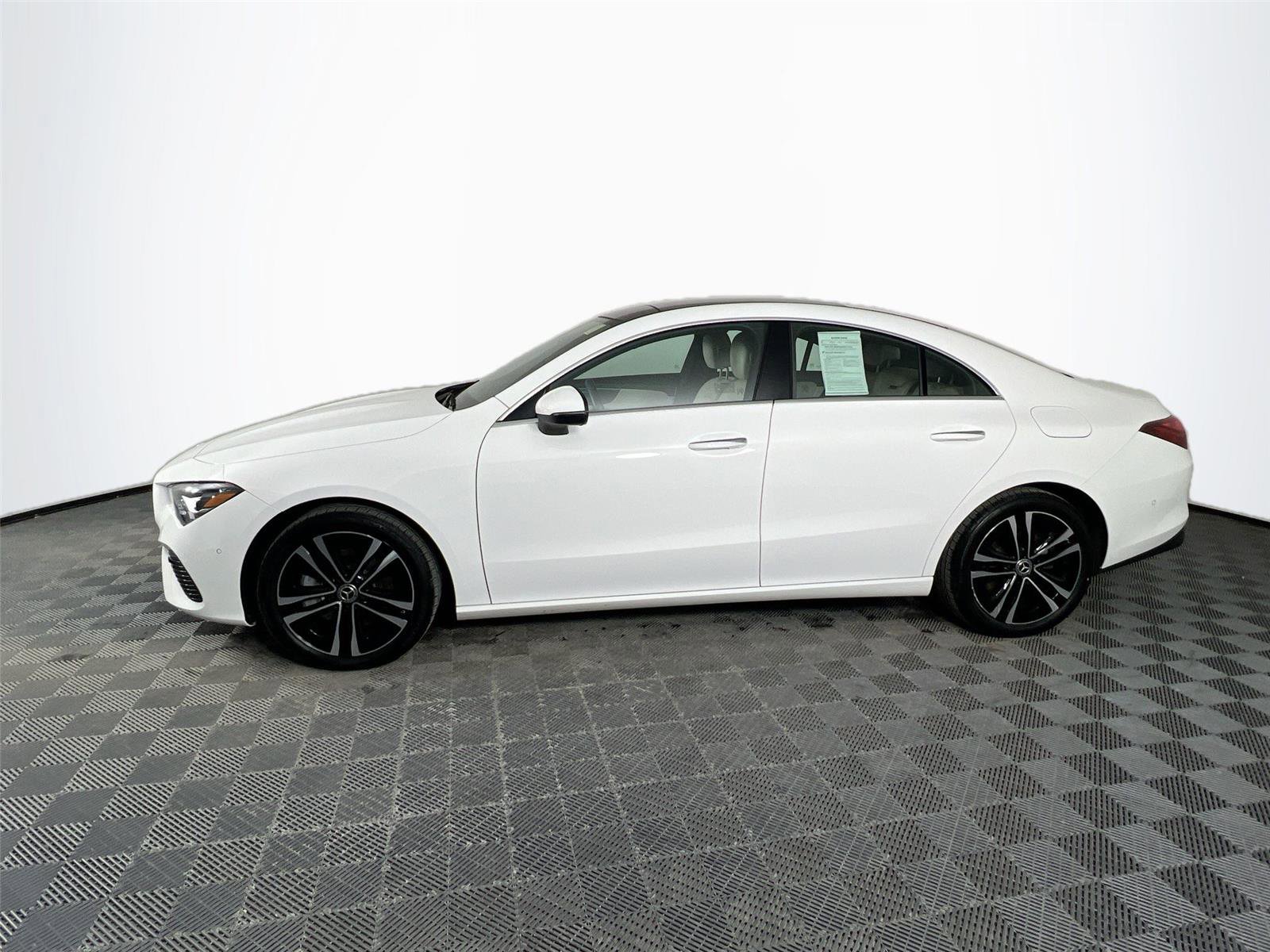 Certified 2024 Mercedes-Benz CLA 250 4MATIC image 3