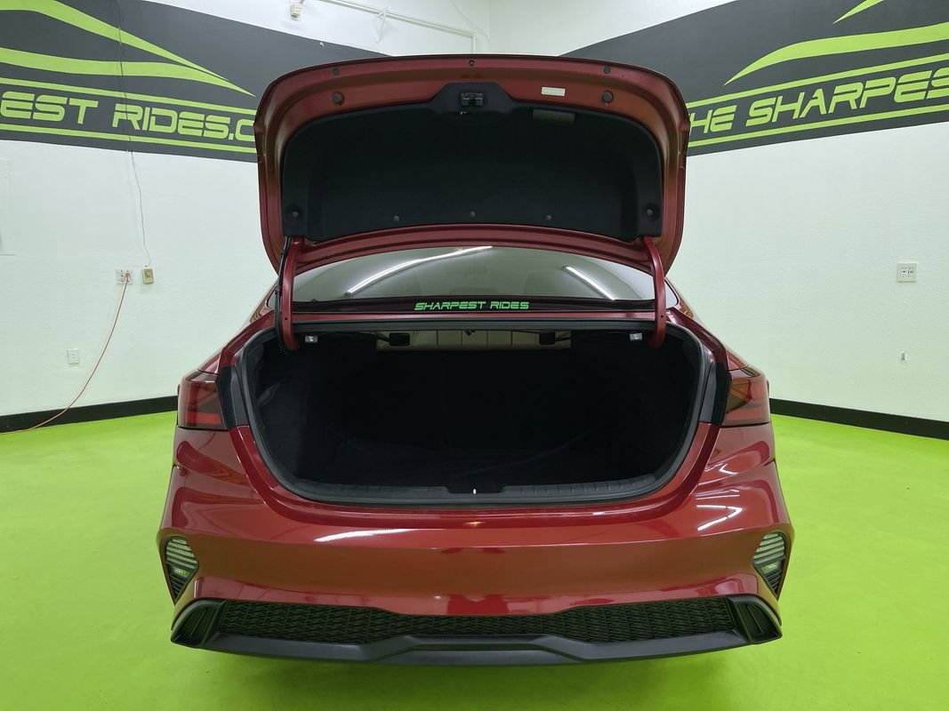 Used 2023 Kia Forte LXS w/ LXS Technology Package image 9