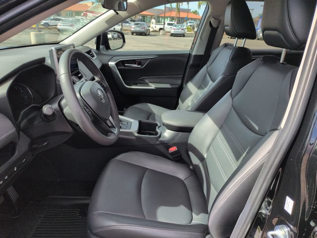 Used 2025 Toyota RAV4 XLE Premium w/ Weather Package AWD/4WD image 17