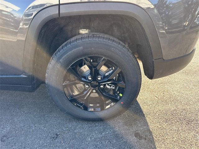 New 2026 Jeep Grand Cherokee Laredo image 30