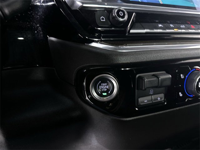 Used 2025 Chevrolet Silverado 1500 LT image 17