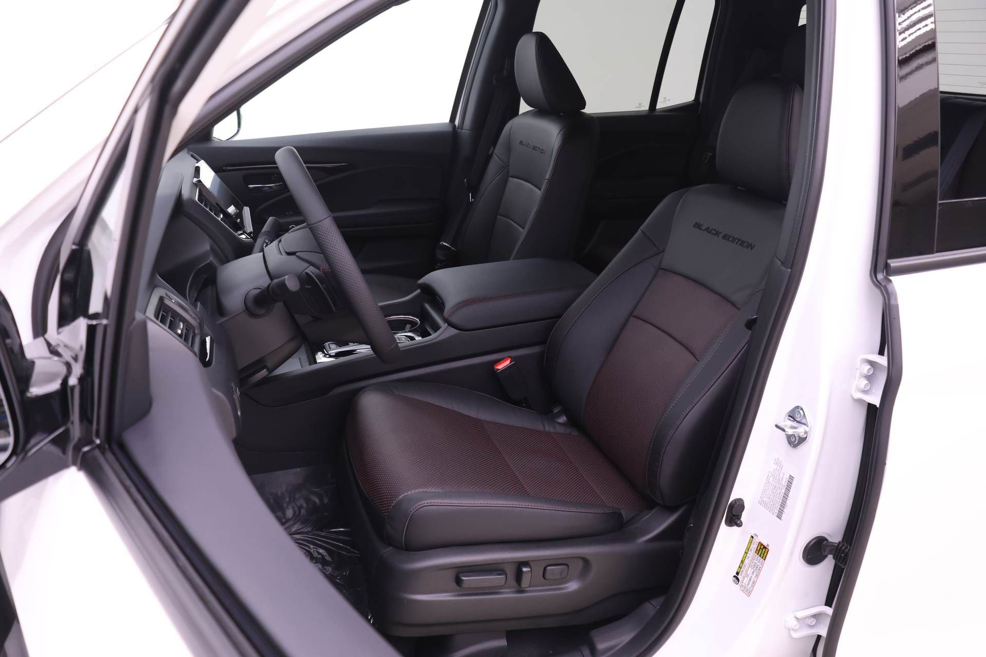 New 2026 Honda Ridgeline Black Edition image 4