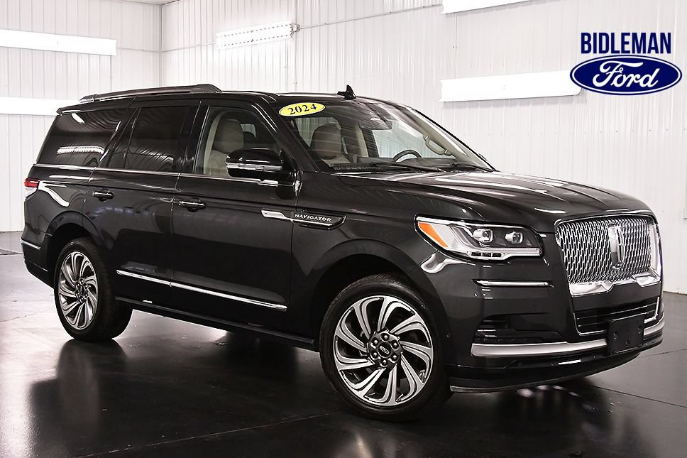 Used 2024 Lincoln Navigator Reserve AWD/4WD video 1