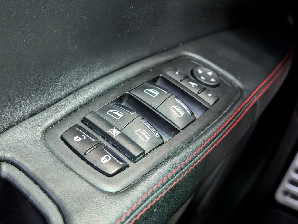 Used 2015 Maserati Quattroporte GTS RWD image 18