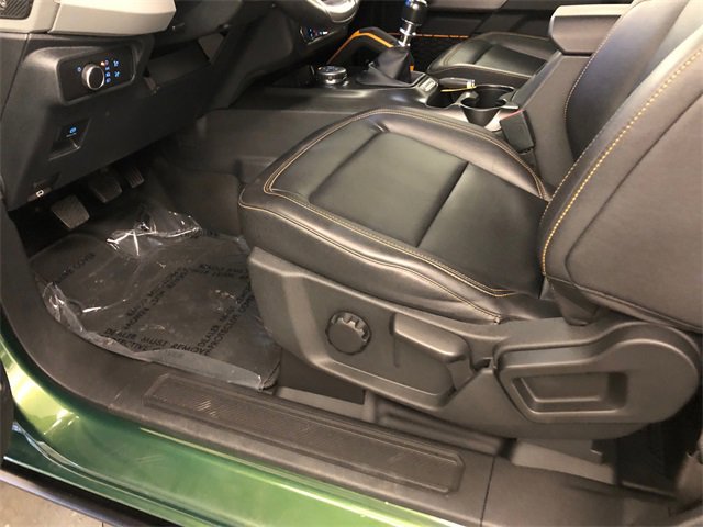 Used 2022 Ford Bronco Badlands image 13