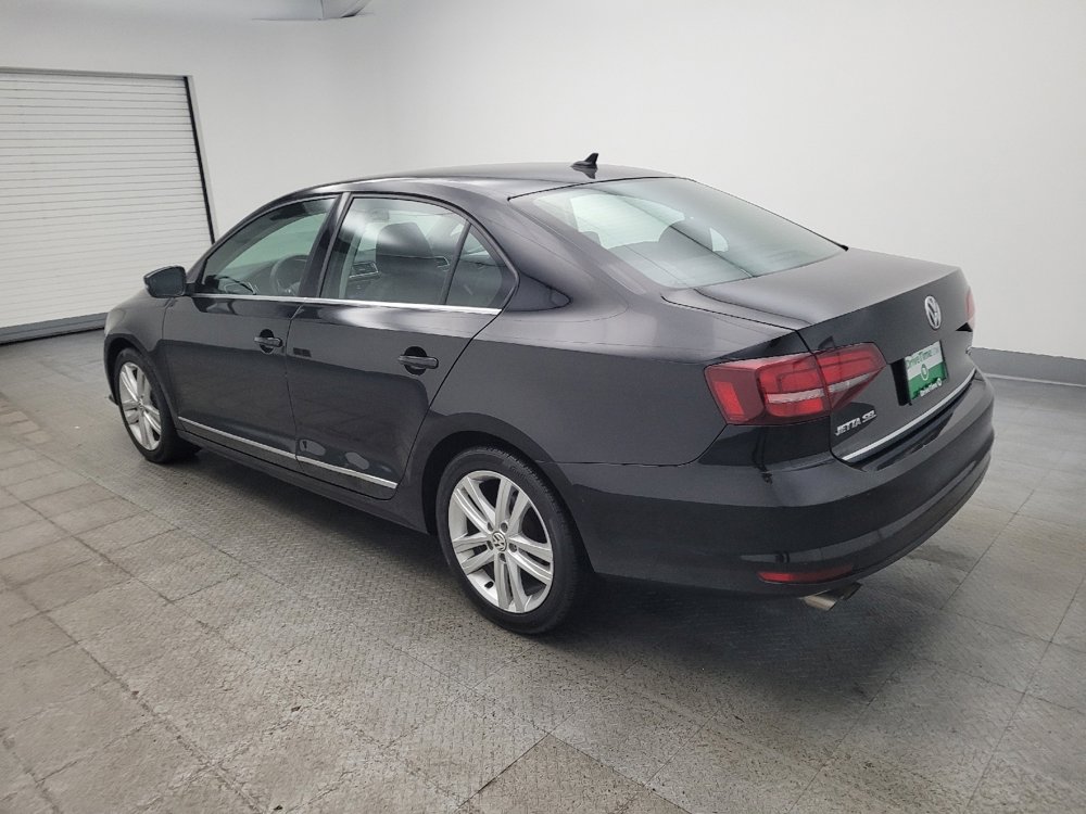 Used 2017 Volkswagen Jetta SEL Premium image 3