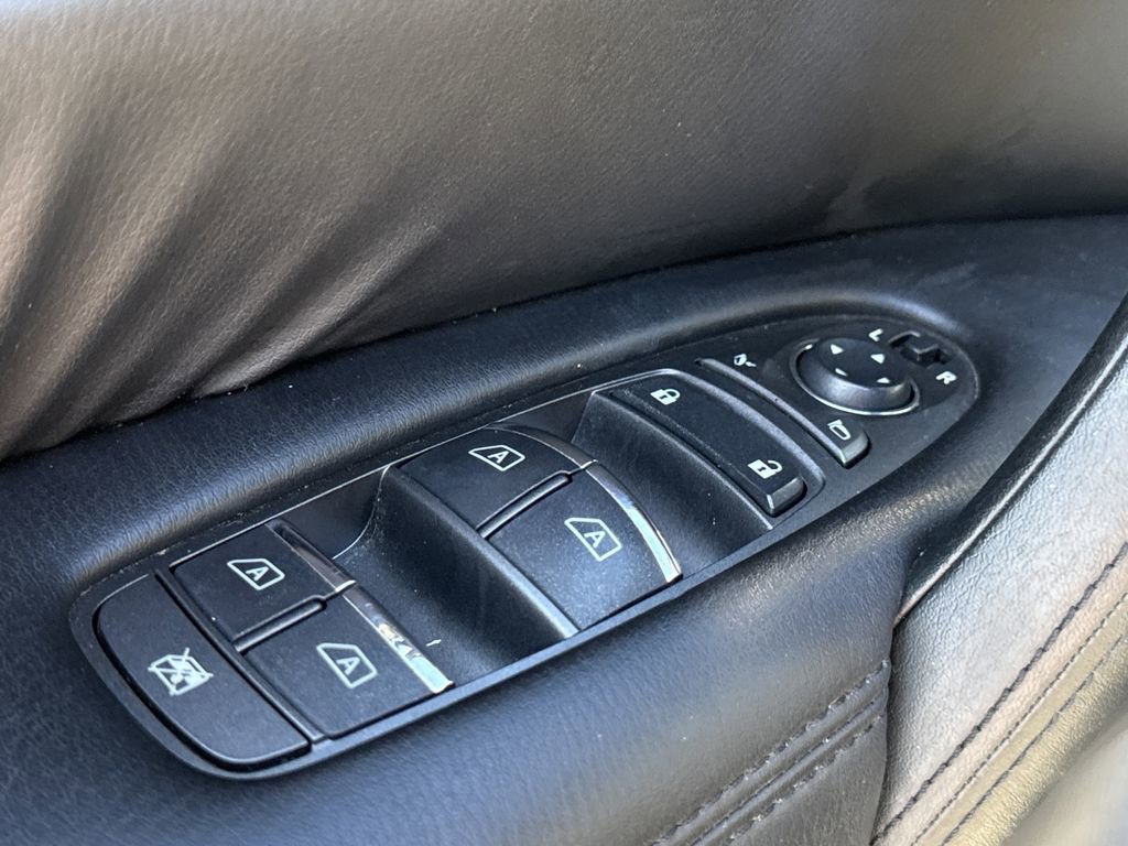 Used 2023 Nissan Armada SL image 27