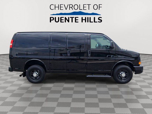 Used 2016 Chevrolet Express 2500 RWD image 9