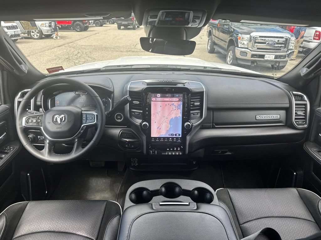 Used 2026 RAM 2500 Laramie AWD/4WD image 17