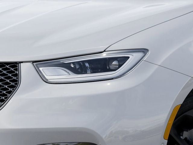 New 2026 Chrysler Pacifica Select w/ S Appearance Package image 10
