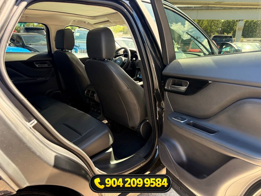 Used 2018 Jaguar F-PACE Premium image 28